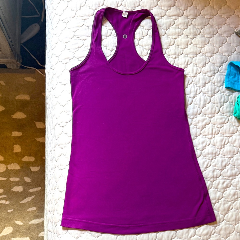 LULULEMON Racerback hip length tank. Magenta. Size 6
